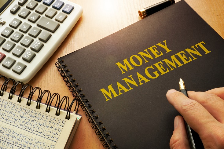 Money Management Hacks: Simple Tips for Stretching Your Budget